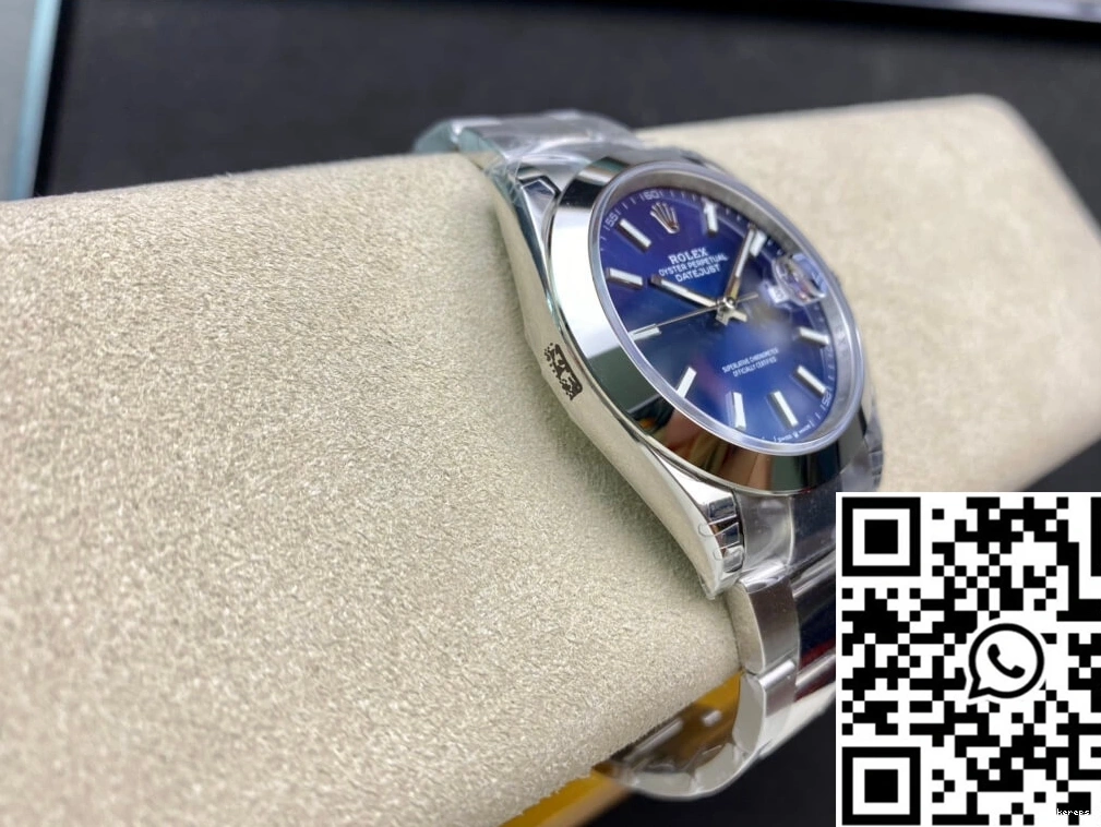 Factory Blue M126300-0001 Datejust 755 Dial VS Rolex Versatile 0801